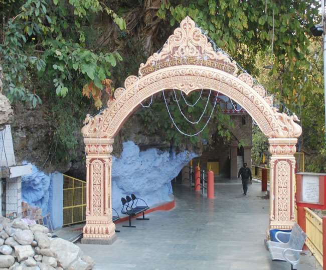 Tapkeshwar Temple Dehradun