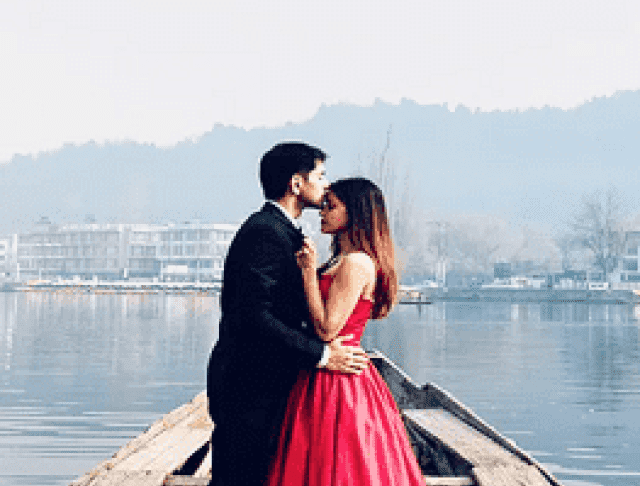 Surprising Facts About Romantic Places to Stay in Kashmir